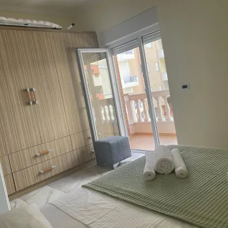 Max's Apartman *